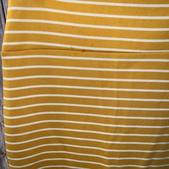 Popular Basics Pencil‎ Skirt, mustard and white striped, size medium - Picture 2 of 7
